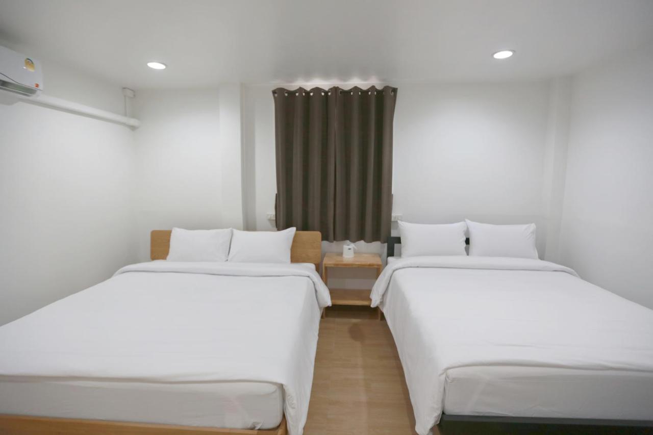 Interest Poshtel Hostel Bangkok Exterior foto